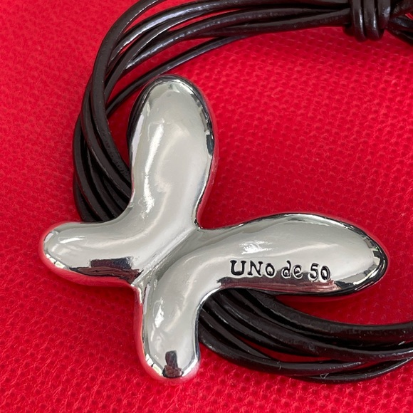 Uno de 50 Bracelet - Butterfly Effect - Silver - Size M - Picture 4 of 13